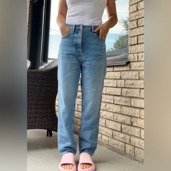 Blue Mom Jeans (Zara) - Picture 2 of 3